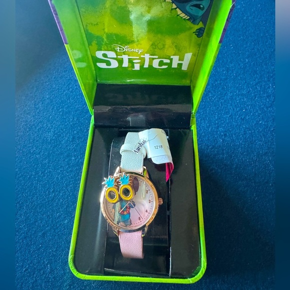 Disney Stitch Pink Watch with blue& yellow highlights! Super fun/practical too🍍 - Picture 1 of 5